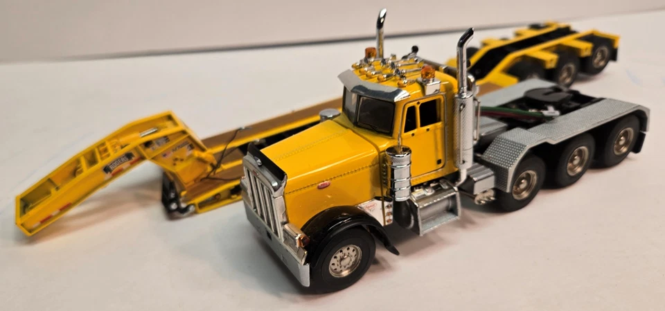 1/50 SWORD Peterbilt 379 w Rodgers 3 axle lowboy Yellow / Black FREE SHIPPING !! - Image 2 of 4