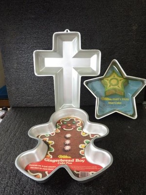 WILTON 3pc GINGERBREAD BOY STAR CROSS CAKE PAN BAKING KITCHEN NEW OLD STOCK