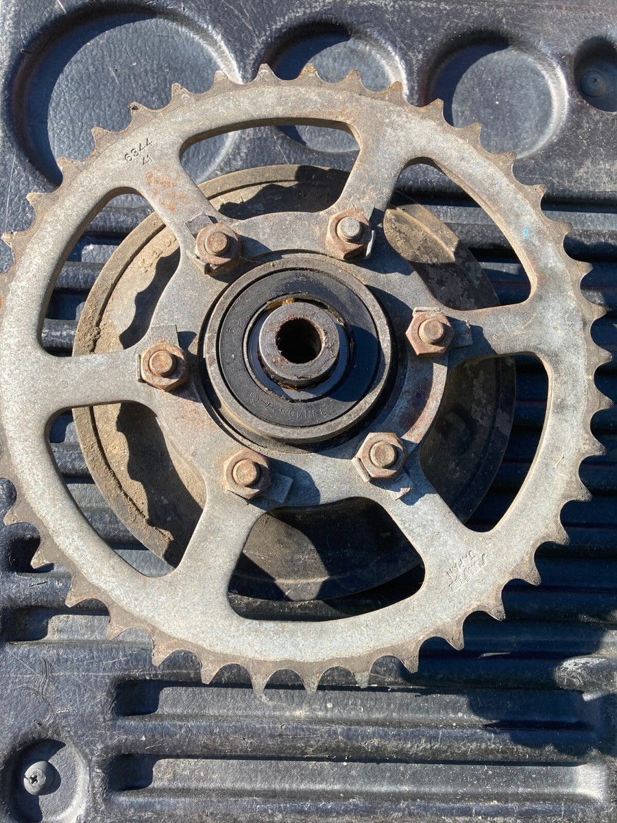 1984 KAWASAKI GPZ ZX750E TURBO REAR DRIVE W/41T SPROCKET HUB FREE