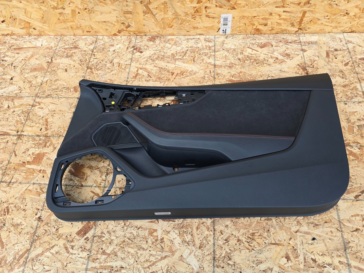 RIGHT SIDE LEATHER/SUEDE DOOR PANEL W/RED STITCHING 40K 18-23 AUDI