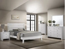 4pc Beautiful White Finish Queen Size Bed Set Panel Curved Headboard Wooden