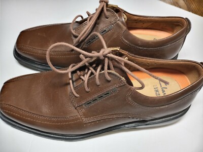 Clark’s brown leather oxfords - men size 8 Amazon.com | Clarks Men main image 4