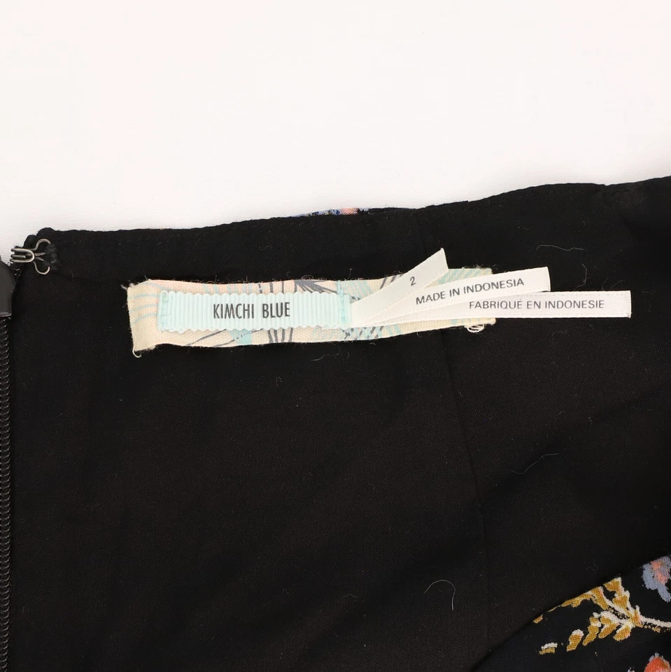 KIMCHI BLUE Floral Woven Shorts 2 Black Hippie Hipster Cottagecore EUC B6 - Image 4 of 4