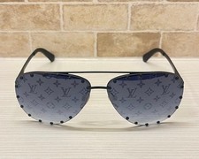 Louis Vuitton Monogram The Party Sunglasses Z0971U Black Frame Gray Gradient