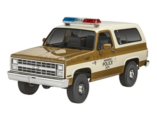 REVELL 07724 1/25 Stranger Things - Jim Hopper's Chevy Blazer K5 - Immagine 2 di 4