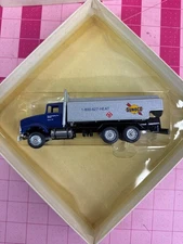 Winross Sunoco Straight Tanker 1/64 Scale Vintage New In Box Diecast Truck