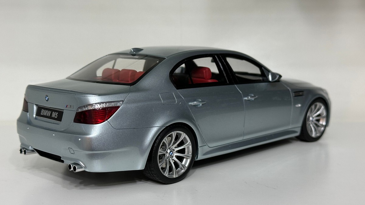 ワンオフカスタム 1/18 UT Models BMW 318is クラス2 ワンオフカスタム 1/18 UT Models BMW 318is クラス2