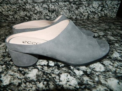 ''ECCO'' Women's Sz 9 Mules in MINT CONDITION