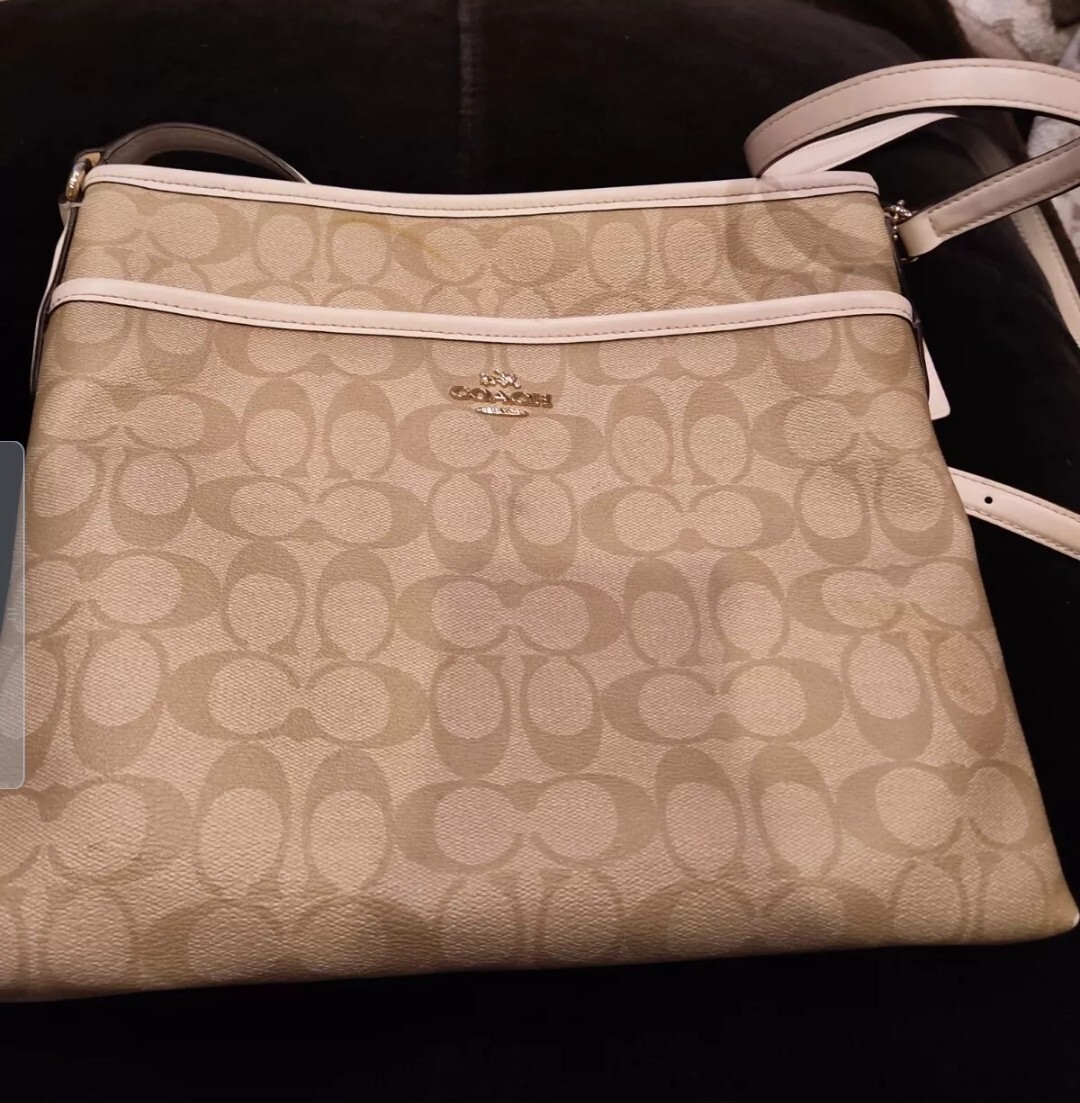 バッグ COACH Signature Shoulder Bag Beige White Coach Signature Authenticated Beige Off White Crossbody