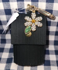 NEW Daisy Snap Case PocketBac Sanitizer Holder Bath & Body Works FREE SHIP!