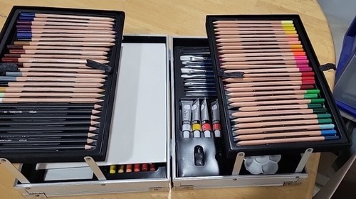 Great Starter kit / Media Art Set Aluminum Case