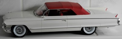 MITICA 102004 CADILLAC ELDORADO BIARRITZ 1:18 mit OVP