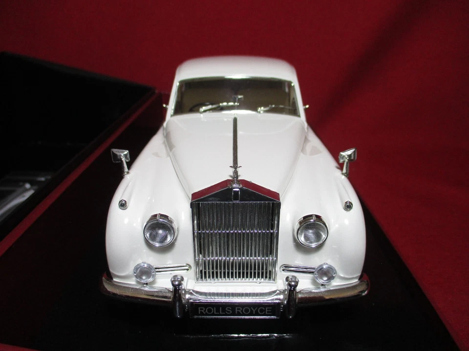 1:18 1960 Rolls Royce Silver Cloud II 2 White Minichamps Classic Model Car Rare - Image 3 of 4