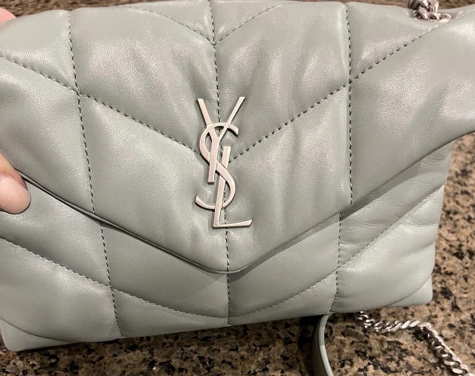 YSL Lou Lou Puffer Vert Opaline Foto 4 de 4
