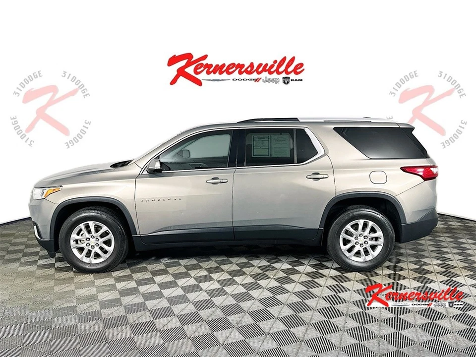 2018 Chevrolet Traverse LT FWD 4dr SUV bluetooth chevy travesre KCDJR Foto 4 de 4