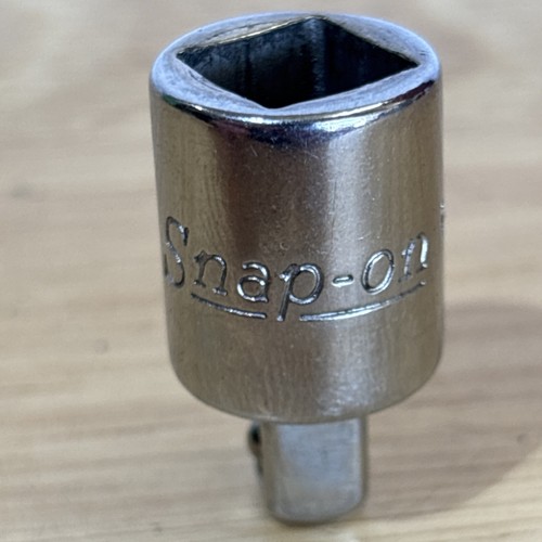 Snap On 3/8" Female Drive to 1/4" Male Reducing Socket Adapter FVA1 Vtg USA - Picture 5 of 8