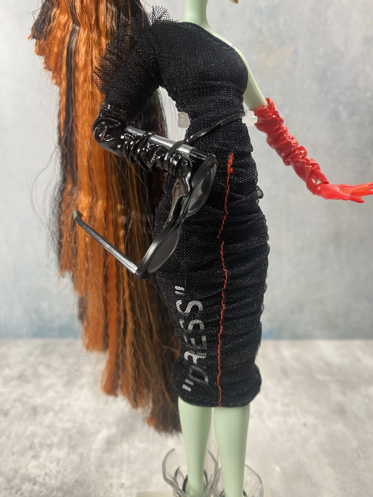 Abito Off White Monster High Raven Rhapsody solo nuovo Mattel Creations HNV19