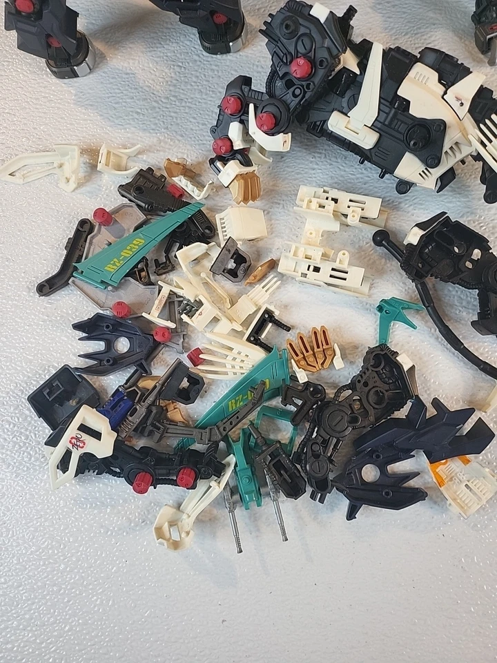 Lot Of 3 Hasbro Zoids #041 Motorized 2001 Action Figure Kit Maybe Incomplete EBS - Image 3 of 4