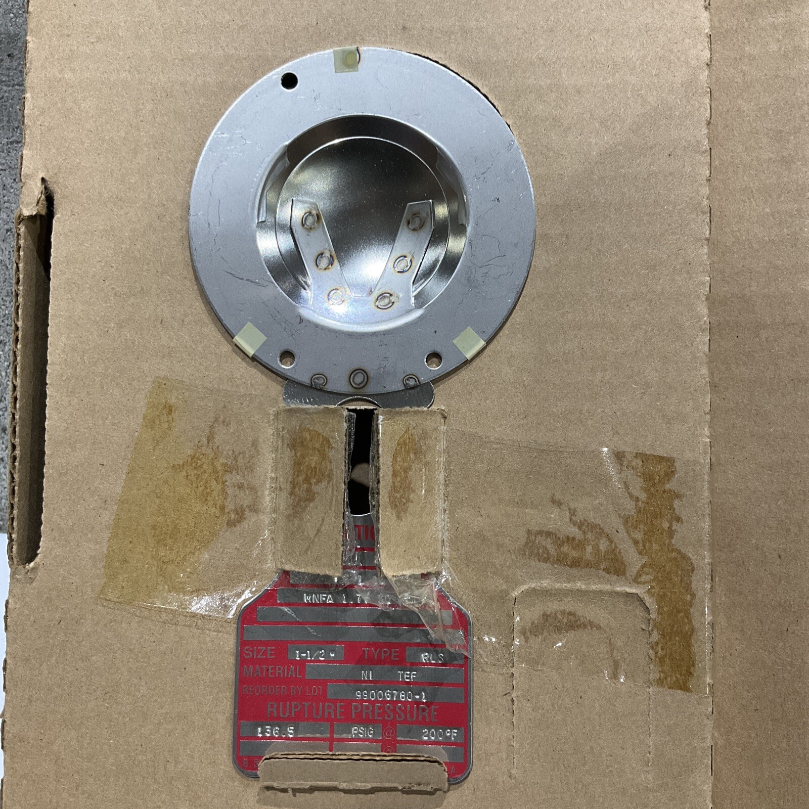 BS&B S-90 JRS AND RLS RUPTURE DISK 1 1/2 IN 99006780-1 136.5 PSIG 200 F ...