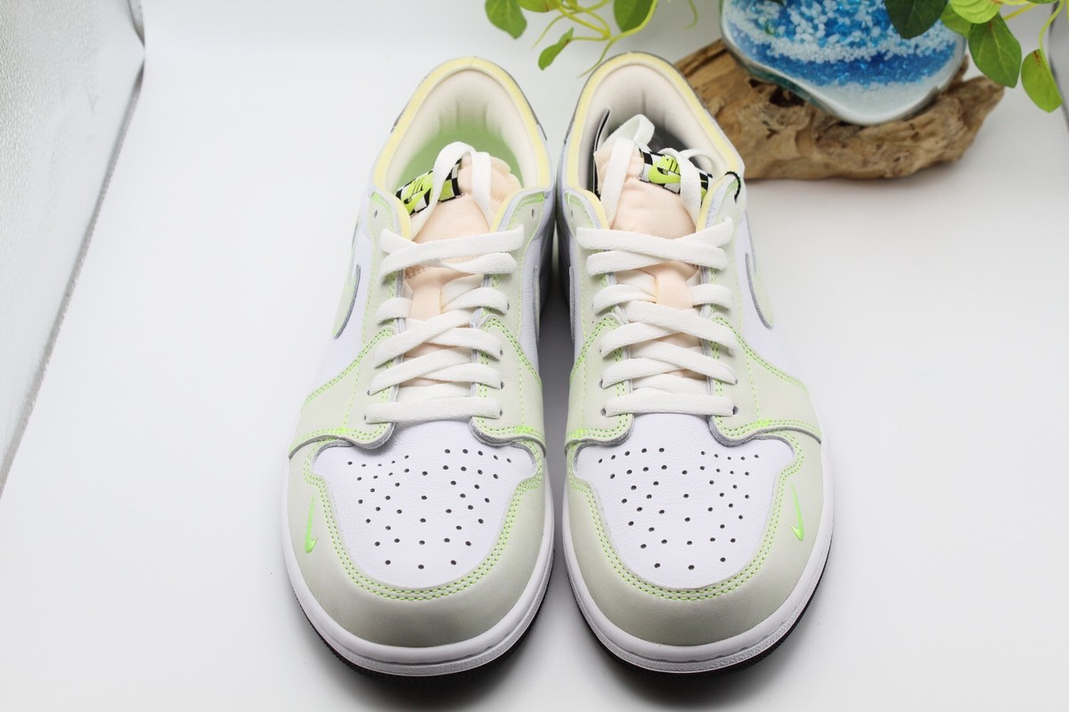 Size 10 - Air Jordan 1 Retro OG Low Ghost Green for sale