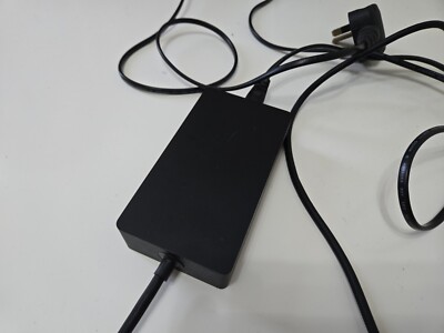 Microsoft 1661 Surface Pro Dock 3 4 5 6 7 7+ 8 x Dockingstation 15V 6A + AC