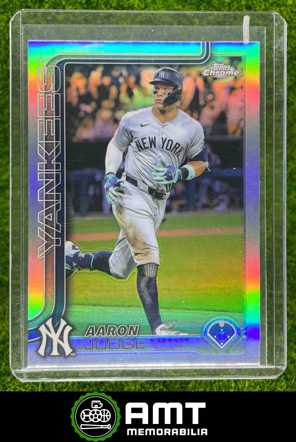 Aaron Judge Image Variation 2025 Topps Chrome New York Yankees #99