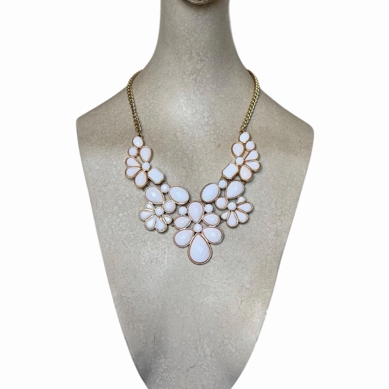 White Floral Statement Bib Statement Necklace Gol… - image 2