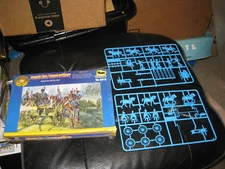 French Line/Guard Artillery 1805-1815 by Italeri in 1/72 scale from 2000