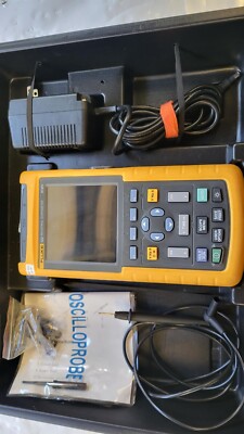 フルーク123 スコープメーター 携帯型オシロスコープ FLUKE 123 測定器・計測器の