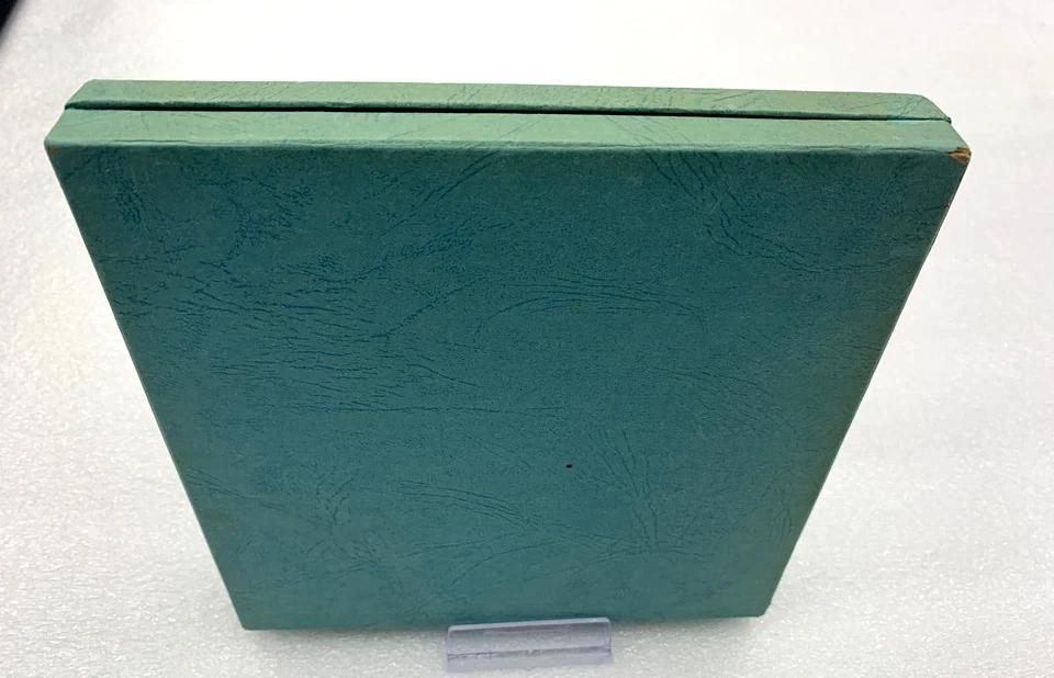 Perry Como 10 Record Boxed Set Booklet Pictures 45 RPM Vintage - Image 2 of 4