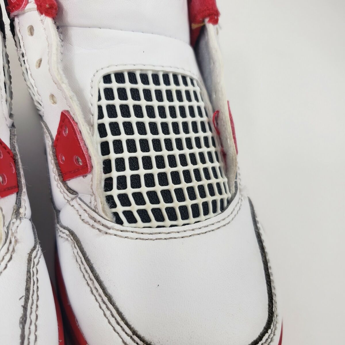 Nike Air Jordan 4 Retro Fire Red 2020 PS Kids 11c White Red Nike Air Jordan 4 Retro Fire Red 2020 PS Kids 11c White Red