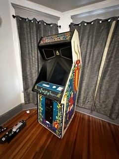 Millipede Atari Classic Arcade Game Fullsize Arcade