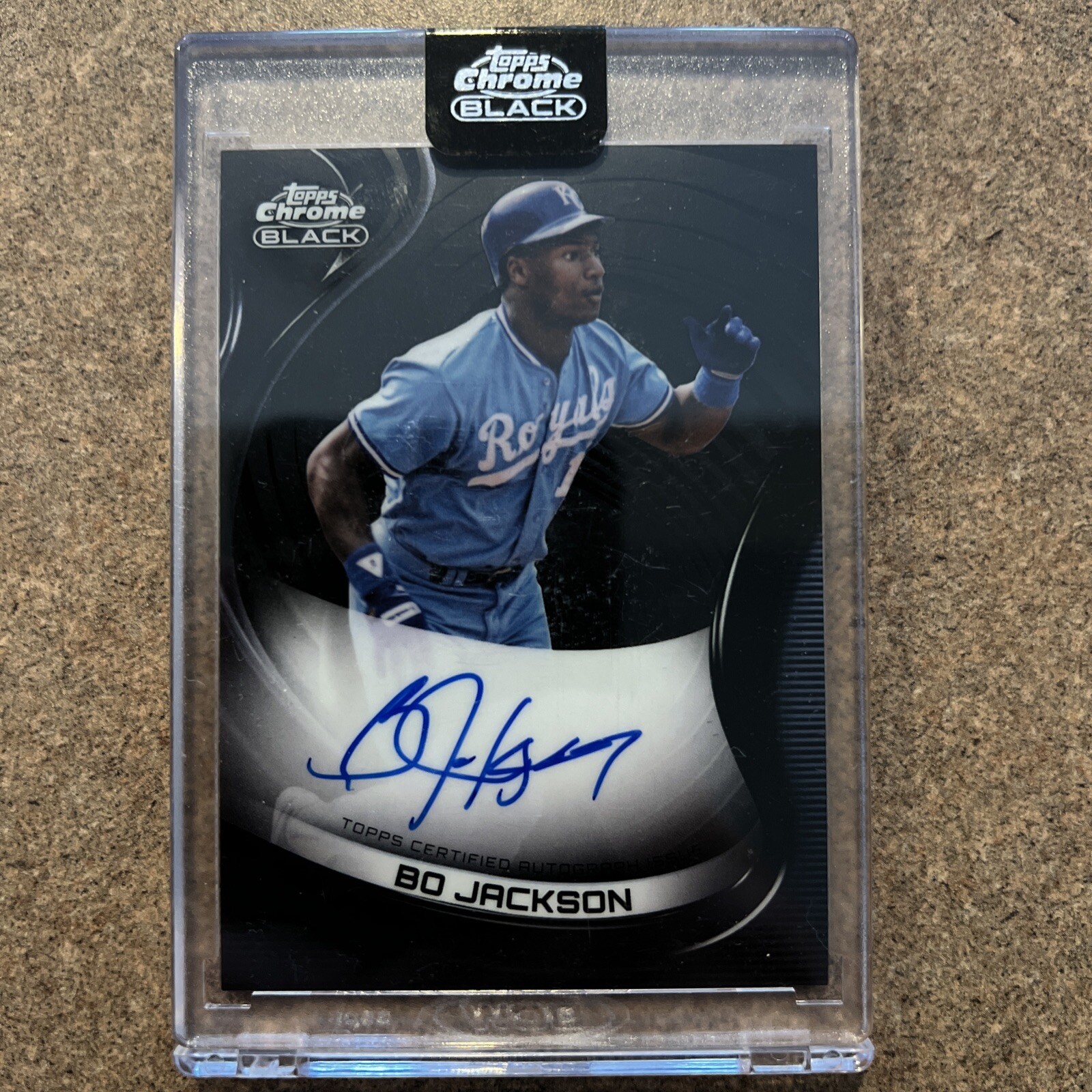 Bo Jackson #CBA-BJ Baseball Cards 2022 Topps Chrome Black Autographs trading card — raw and PSA graded price guide