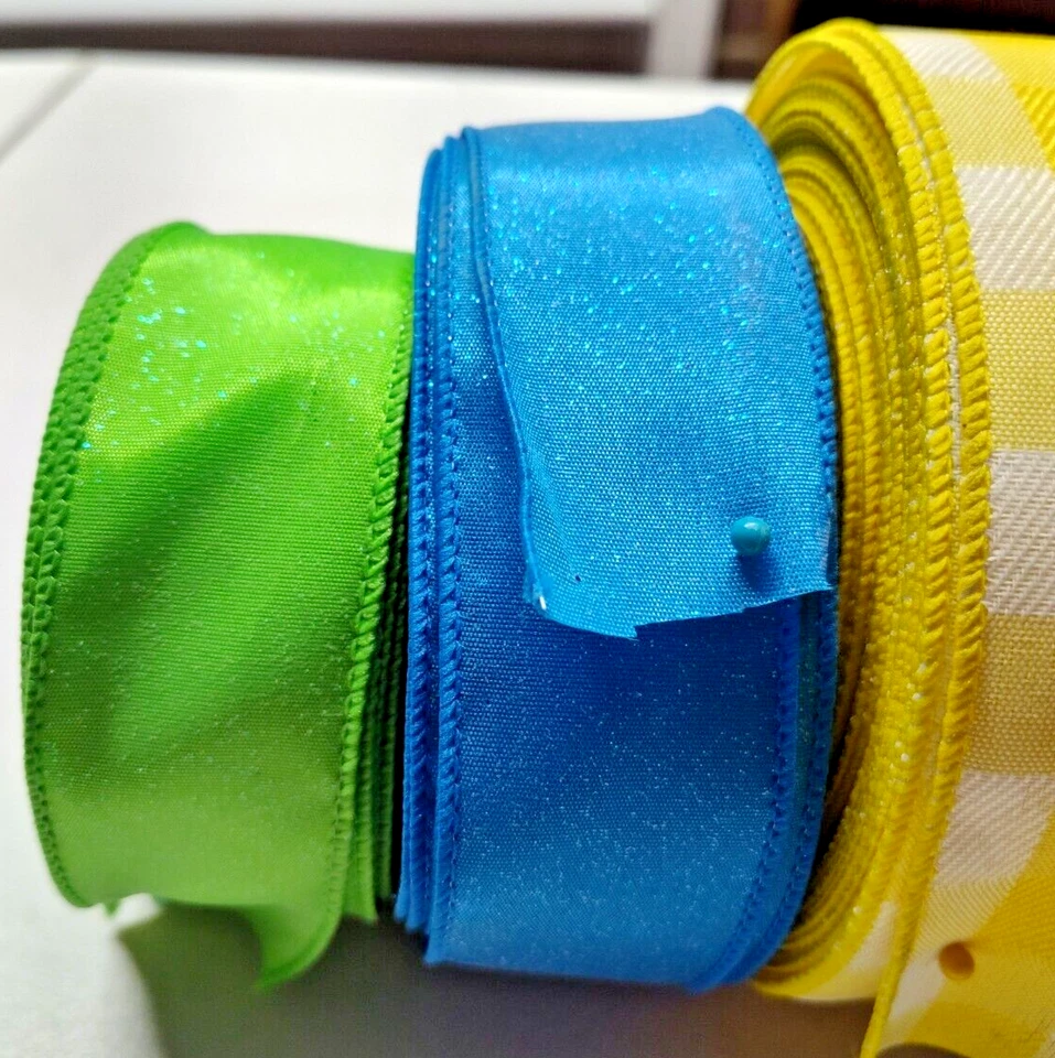 LOT OF (6) BIG ROLLS WIRED RIBBON 1.5 MULTI-COLORS SPRING SUMMER PLAIDS SOLIDS - Image 2 of 4