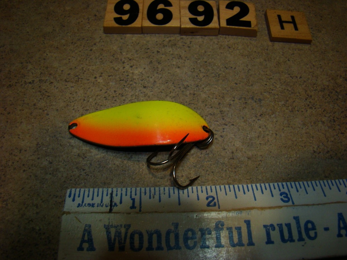 U9692 H LITTLE CLEO TOPLESS DANCER IMAGE WIG L LURE FISHING LURE