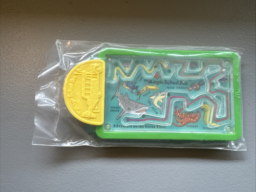 McDonalds The Magic School Bus Liz Down Under Plastic Hand Puzzle 1994 Vintage