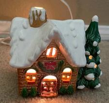 Vintage Ceramic Light Up Christmas House Chimney Lamp Nightlight Tabletop TV 5”