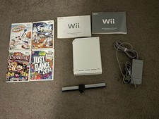 Nintendo Wii Console White Bundle with Games