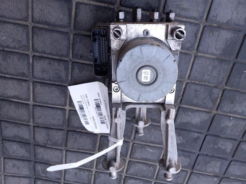 Pieza de freno antibloqueo sin crucero adaptativo 18-20 Chrysler 300 68399772AC Foto 2 de 4