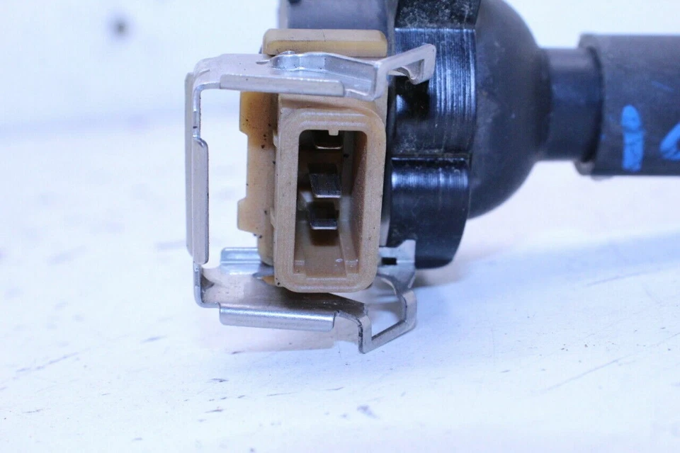 Bobina de ignição BMW 323i 325i 328i 330i 525i 528i 540i 740i X5 Z3 M3 M5 usada pelo fabricante de equipamento original - Imagem 3 de 4