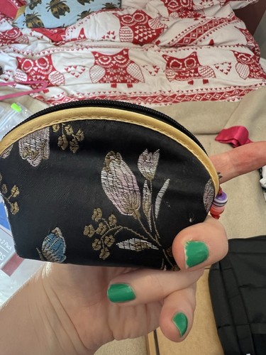 Small Travel Jewellery Make Up Bag Embroidered Zip Fastening Beaded Pull On Zip - Picture 2 of 3