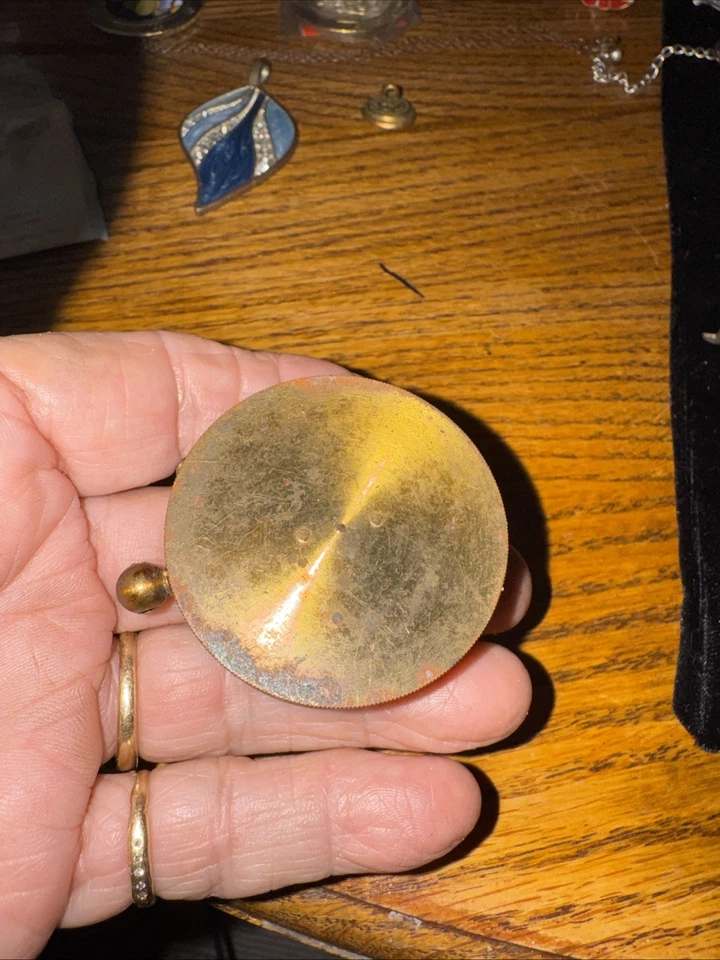 Bússola de latão antiga feita na França 1 5/8 pol. de largura - Imagem 3 de 4