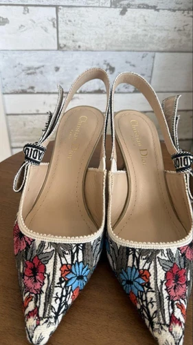 Sandales Dior broderies fleurs écharpe talon 35D5cm état neuf
