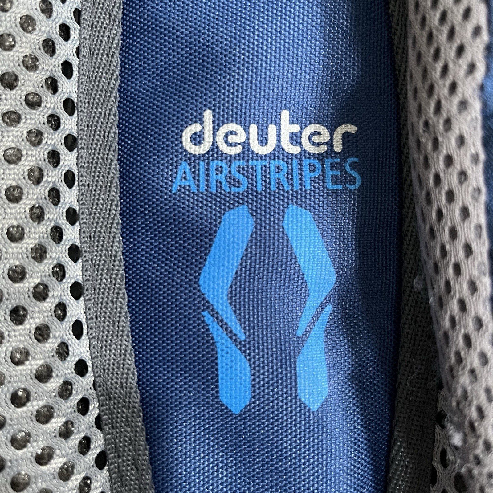 deuter StepOut 12 Backpack Blue Hiking Airstripes Day pack German 2 Water Bottle