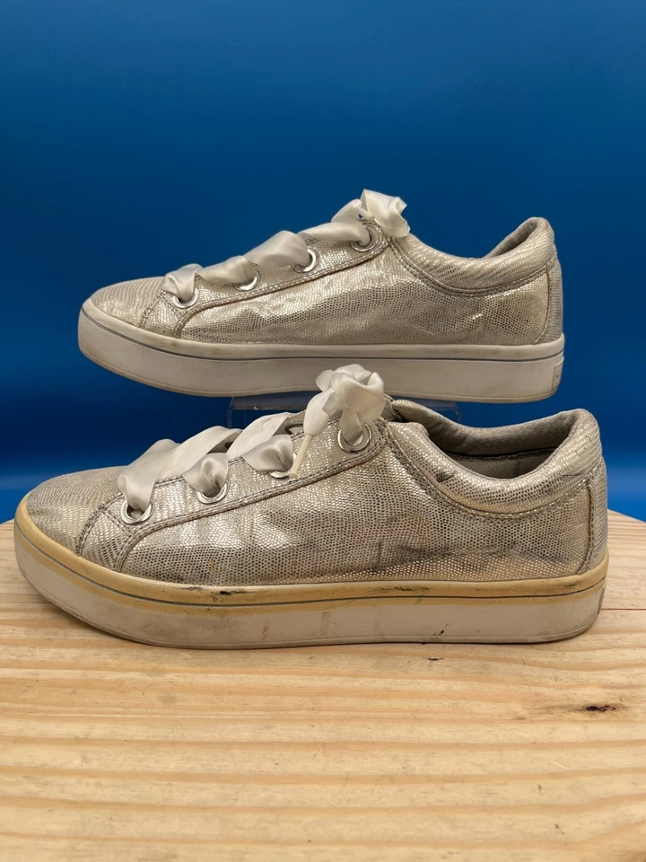 Skechers Sneaker Street 8 Women's 9.5M Silver/White Leather Lace Up Comfort - Image 2 of 4