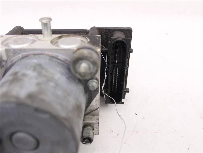ABS PUMP SUBARU FORESTER 2006 07 08 AUTO 956987 - Image 2 of 4