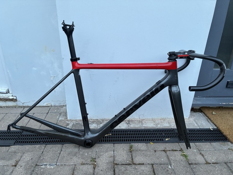 Cervelo R5 52cm Rim Brake Frame and Forks and 3t stem and handle bar