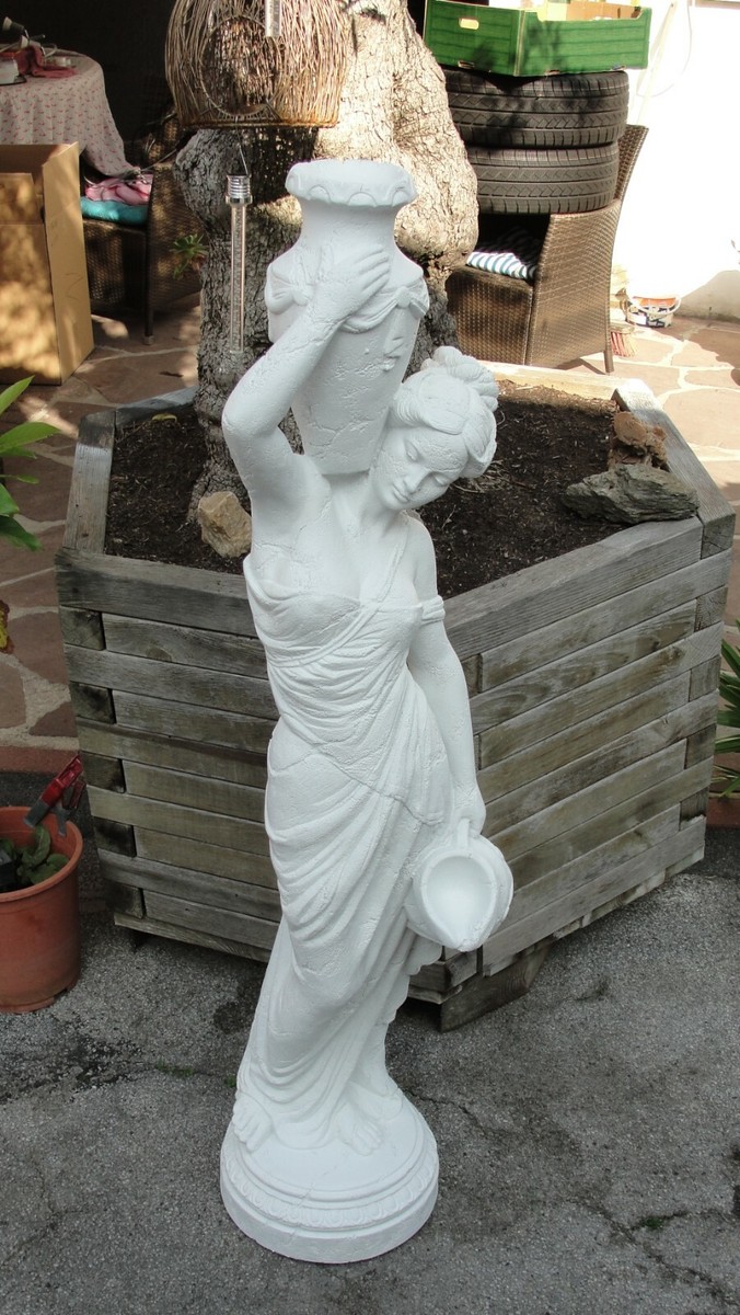 Ästhetische Blumenvase Als Mädchen-Figur Aus Harz – Ca. 24 X 33 Cm, Für Frische Oder Getrocknete Blumen
