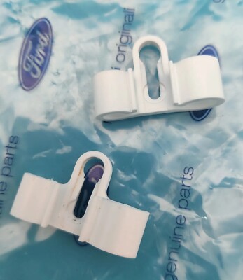 Genuine New FORD Granada / Granada Scorpio Fuel Line Pipe  Clip  x 2.
