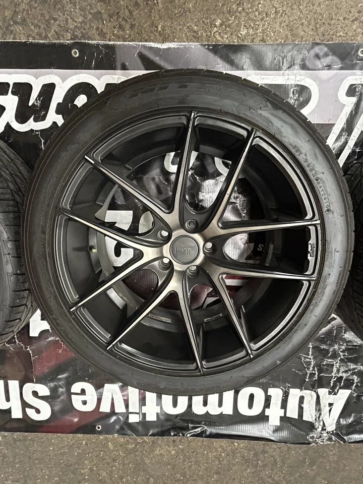 Aplicación Targa de nicho de 22 pulgadas 5x114-Mustang  Foto 3 de 4